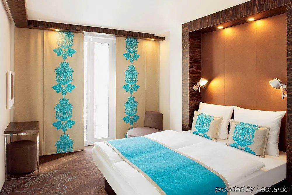 Motel One Berlin-Tiergarten ברלין