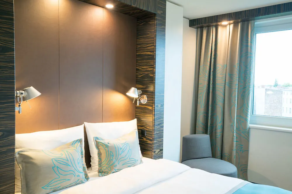 *** מלון Motel One Berlin-Tiergarten גרמניה