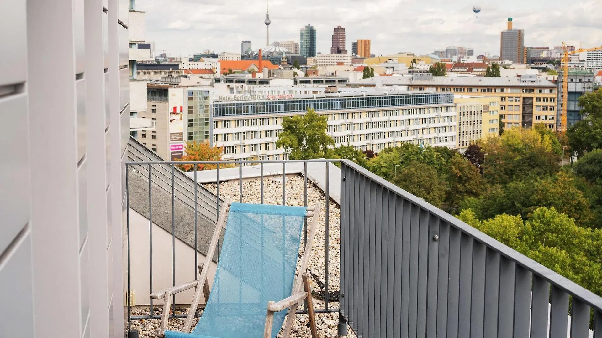 Motel One Berlin-Tiergarten Hotel